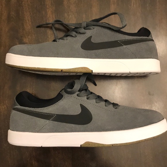 Nike Other - Boys Nike Lunalon Shoes
